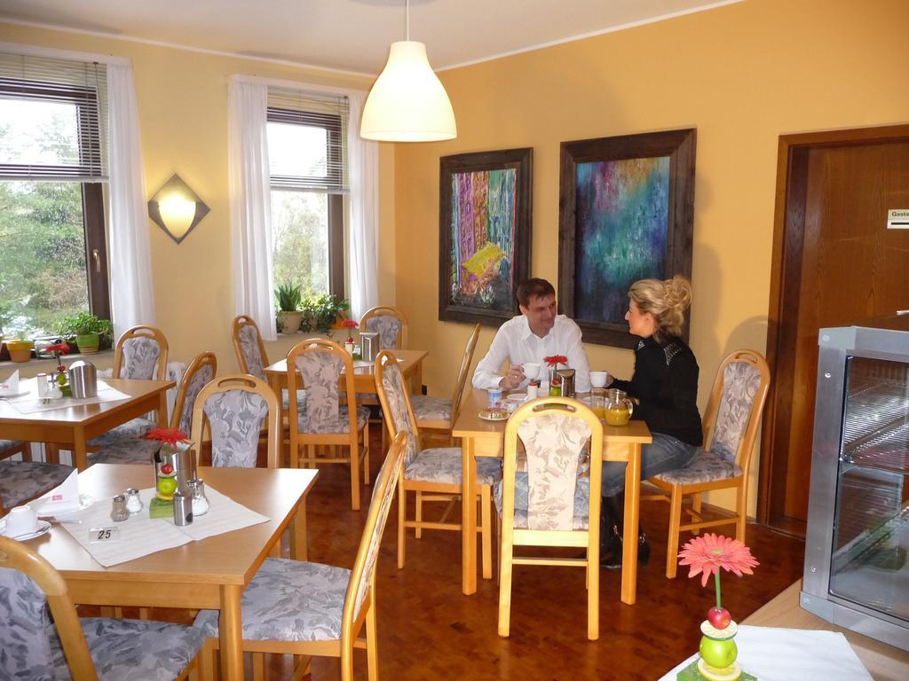 Hotel Brueckenschaenke 세브니츠 외부 사진